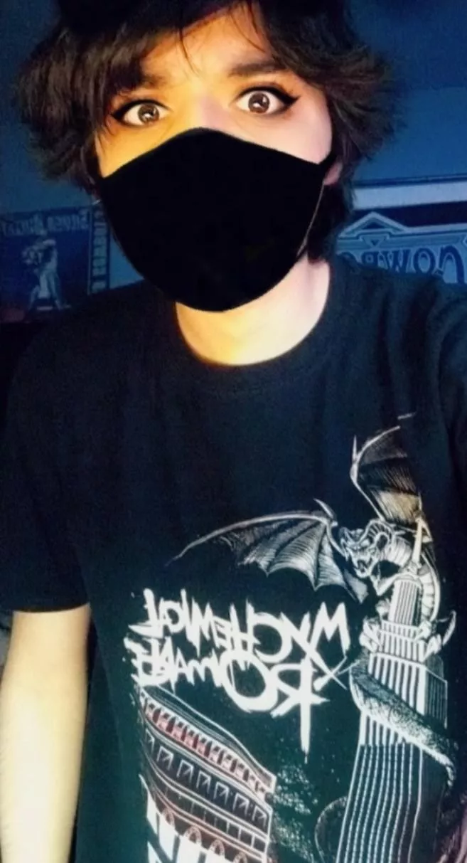 When you see a femboy with thicc thighs