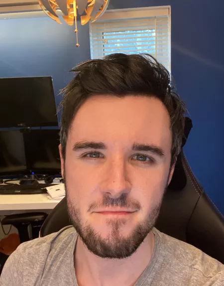 Where I sit queueing for New World. Anyone use playing? Where I sit queueing for New World. Anyone use playing?