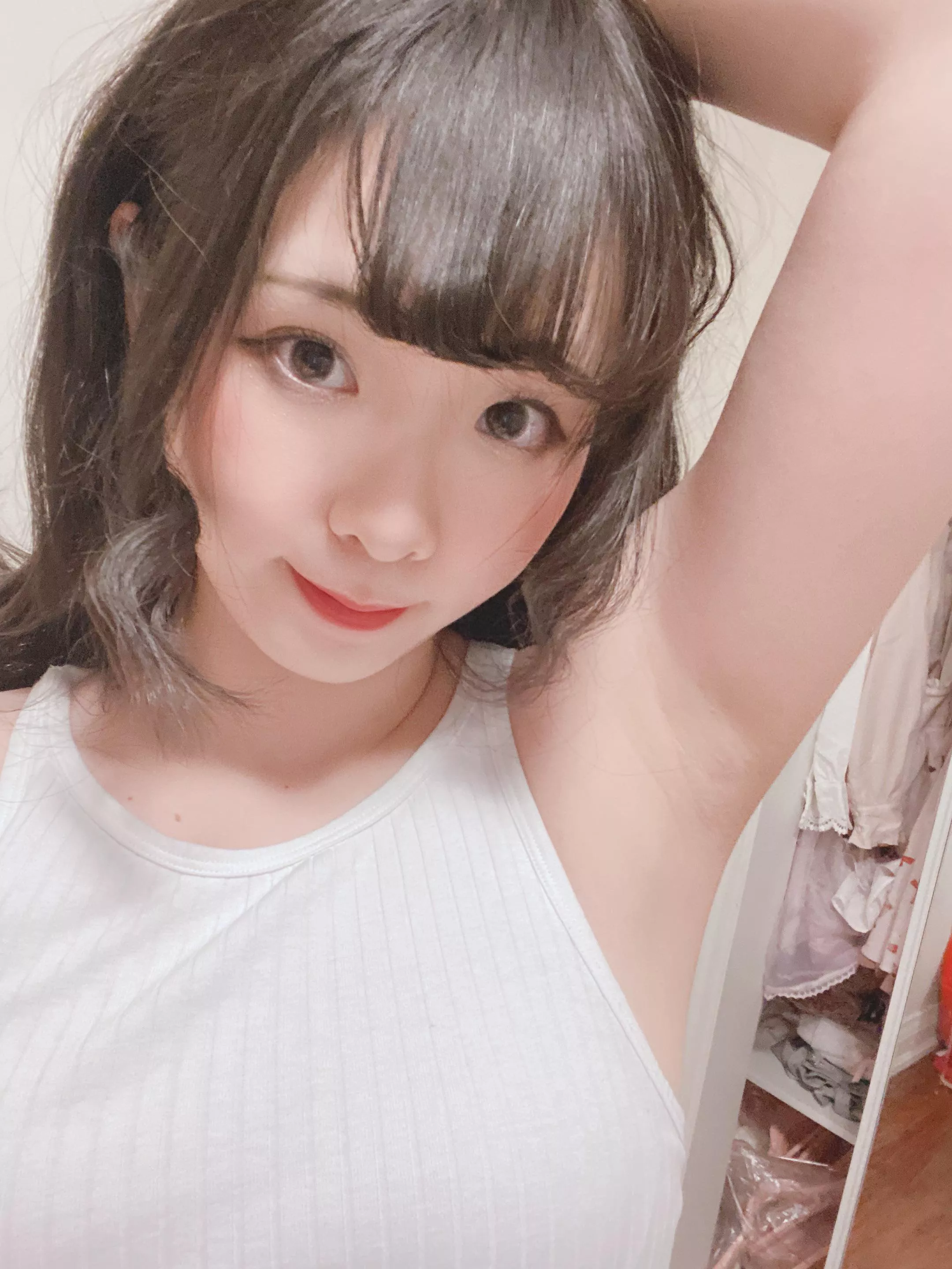 Where r u staring at