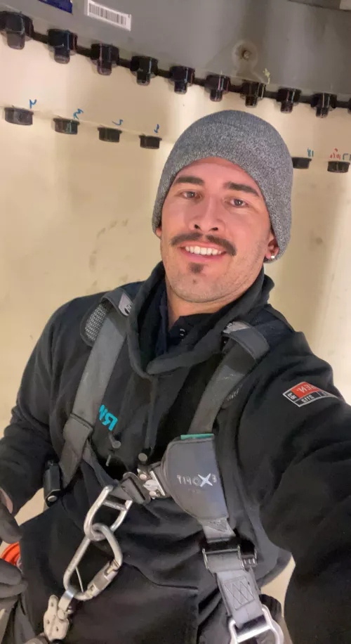 Where the hard working bros at??? Where the hard working bros at???