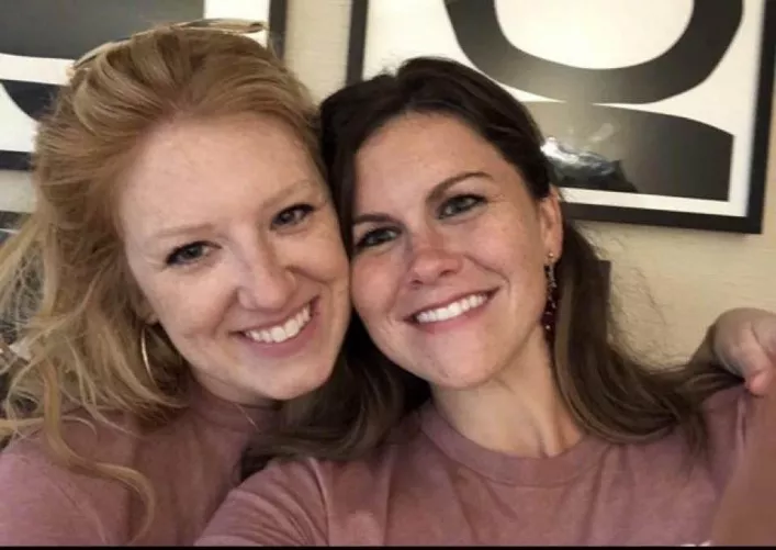 Which girl are you covering first? 🤤