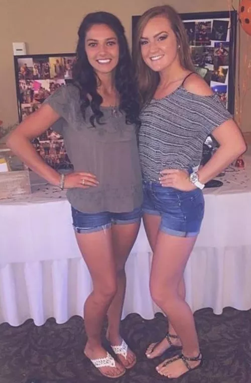 Which graduation hottie?