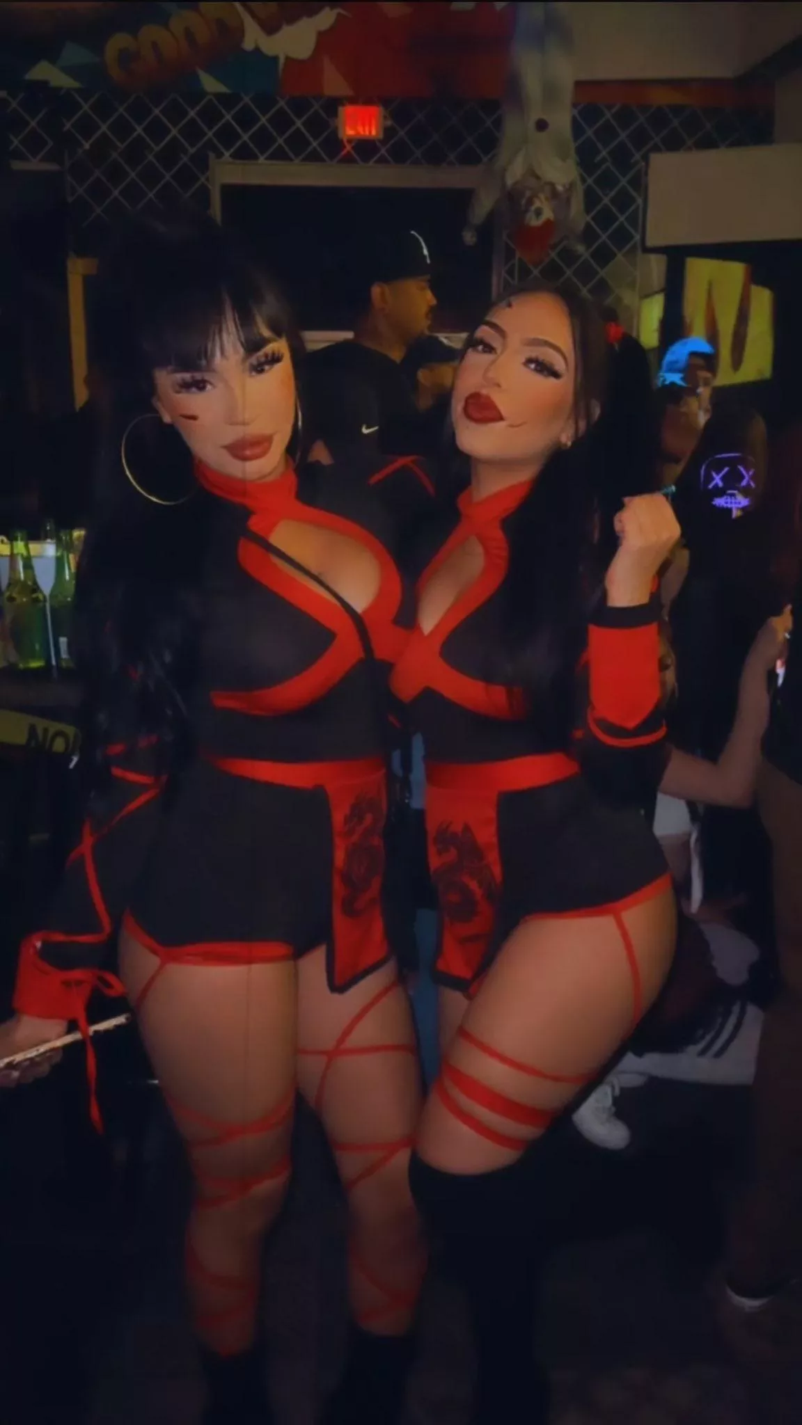Which ninja slut gets banged and which one gets facefucked? 🧐