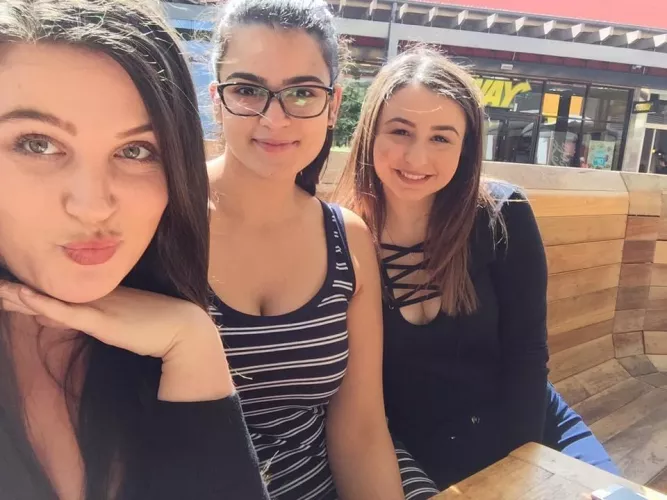 Which of these Australian hotties are you picking, why and what would you do. Girl on the right I would fuck her so much and make her have my babies.