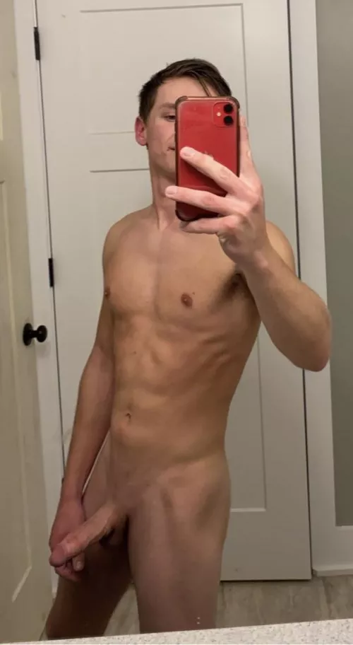 Which piece of fuckmeat wants to please me?