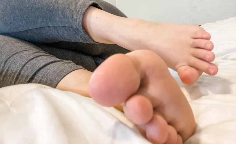 Which toe gets kissed first? Which toe gets kissed first?