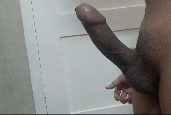 Who all likes uncut dicks ? Who all likes uncut dicks ?