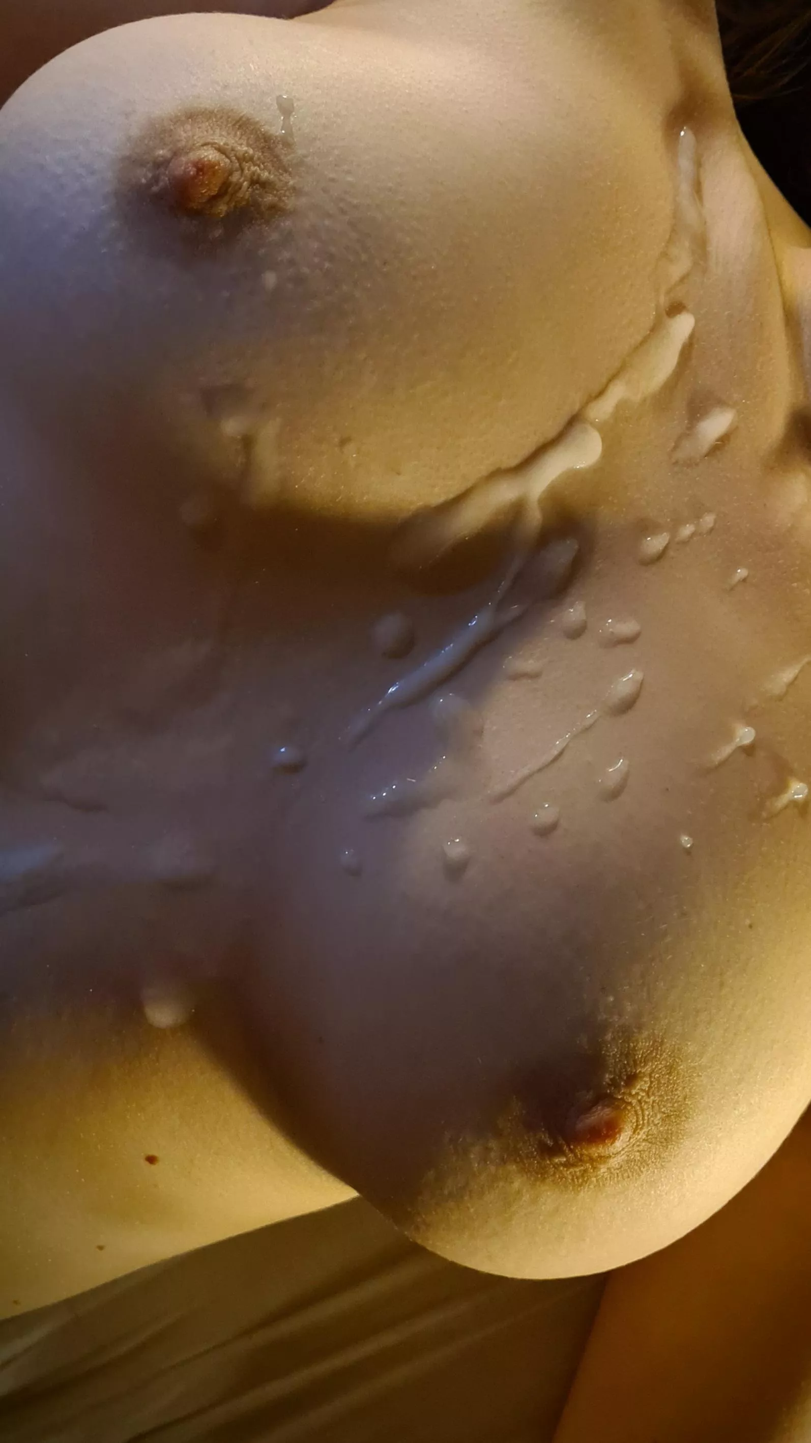 Who Can Cover Me With More Cum? 😍💦 Who Can Cover Me With More Cum? 😍💦