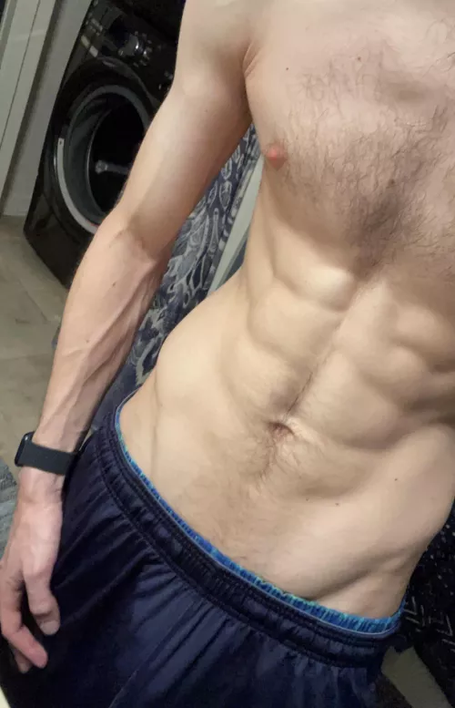 Who doesn't like veins😈 Who doesn't like veins😈