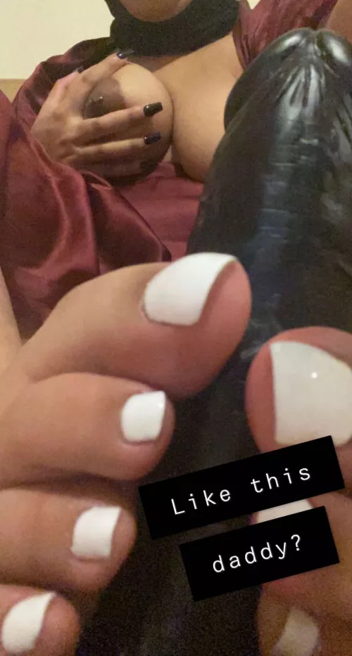 Who doesnโt like white Muslim toes on a BBC ๐