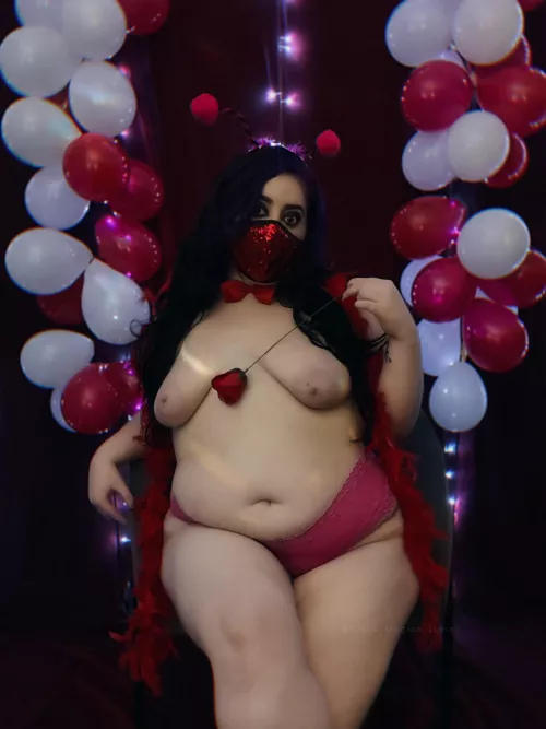 Who else feels sexy romantic when Valentine's Day starts to approach?