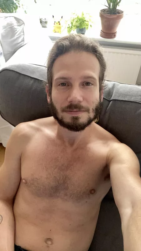 Who else is barbecuing today? Who else is barbecuing today?