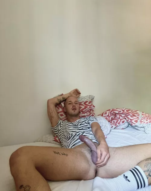 who else is happy no nut november is over? π·