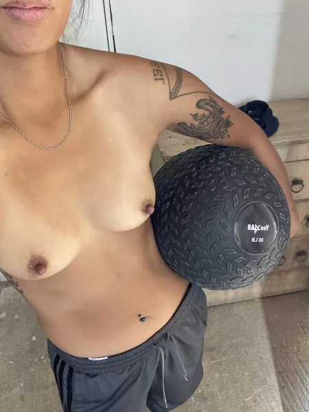 Who else is working up a good sweat today? ;) Who else is working up a good sweat today? ;)