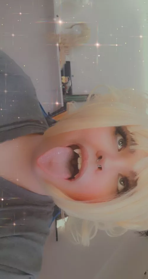 Who else just absolutely loves Toga Himiko?!