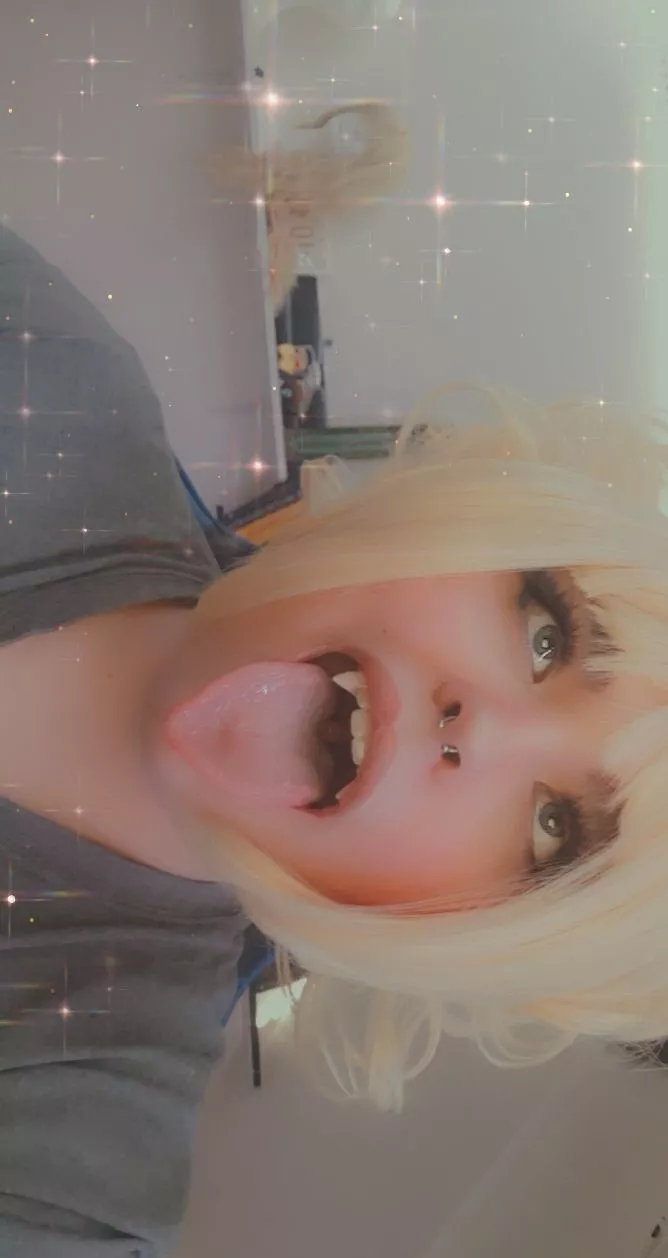 Who else just absolutely loves Toga Himiko?!