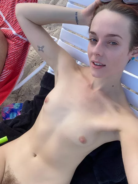 Who else loves being naked in public? 😇 Who else loves being naked in public? 😇