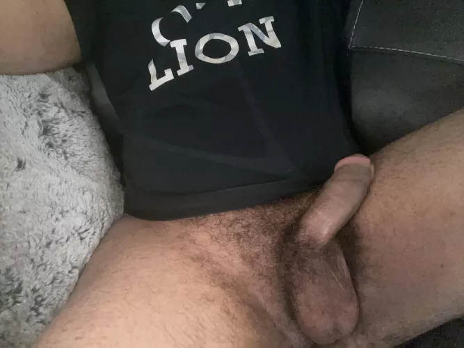 Who games with pants on? π€