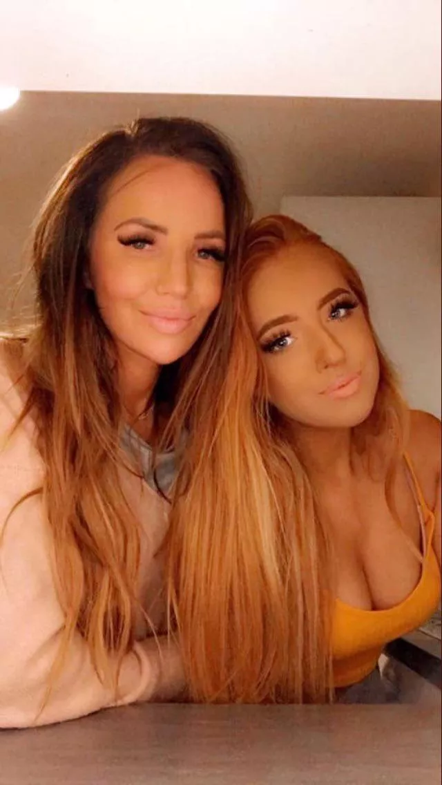 Who gets face-fucked and who gets it in the pussy? Who gets face-fucked and who gets it in the pussy?