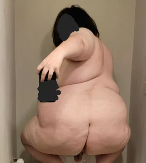 Who has a place for me to sit? π