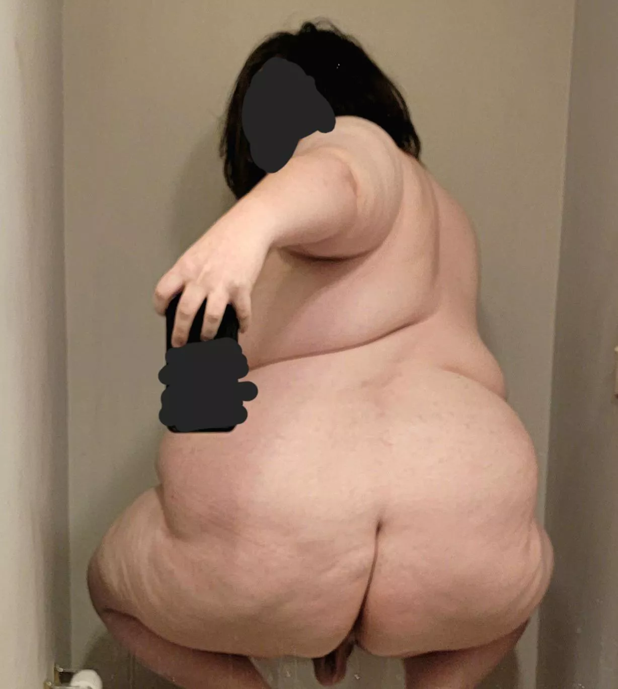 Who has a place for me to sit? 😜