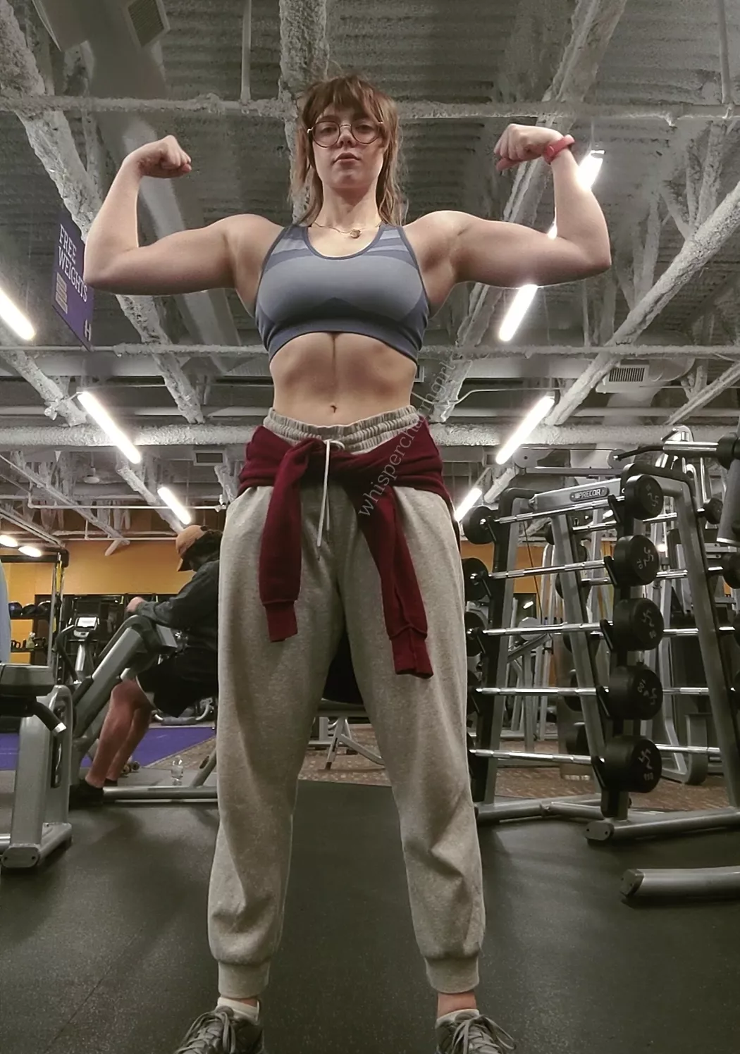 Who here likes muscles 🙂 (20F) Who here likes muscles 🙂 (20F)