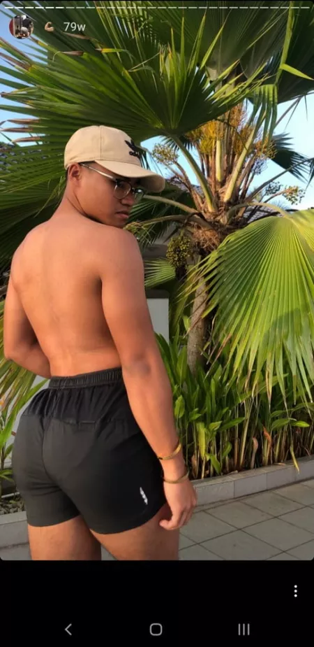 Who his this guy ๐ ??