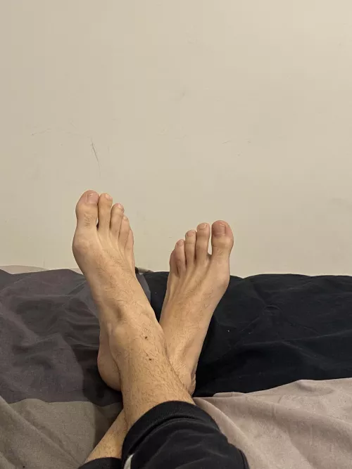 who is gonna give me a foot massage and then lick my toes ?