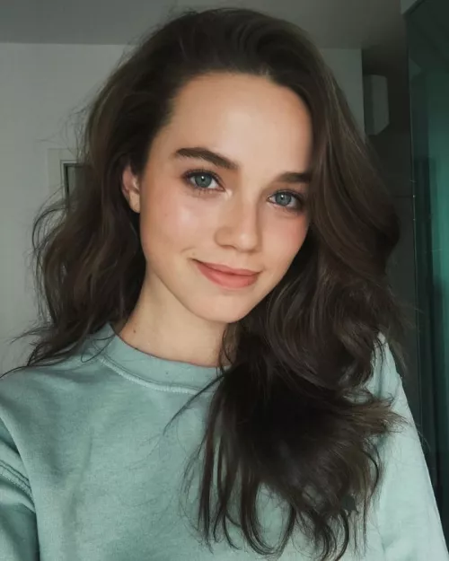 Who is she? Who is she?