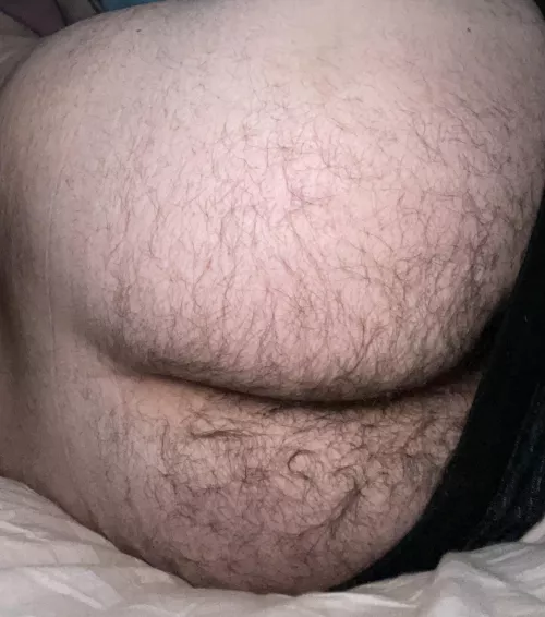 Who likes a hairy ass?