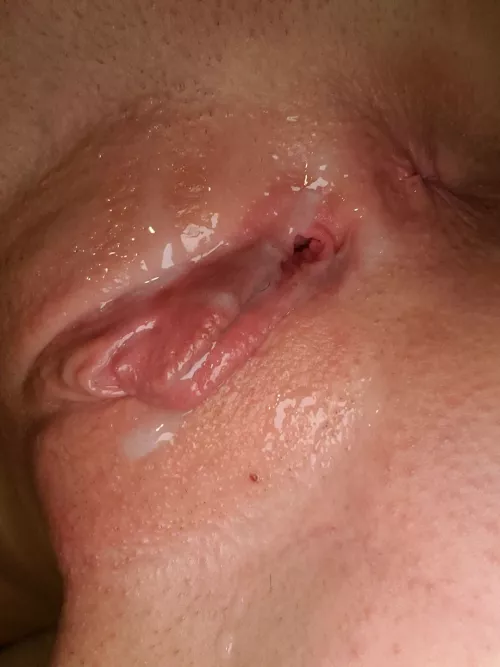 Who likes glazed pussy?π¦π¦ Make my cum covered pussy famous and I'll send the full videoππ¦π¦