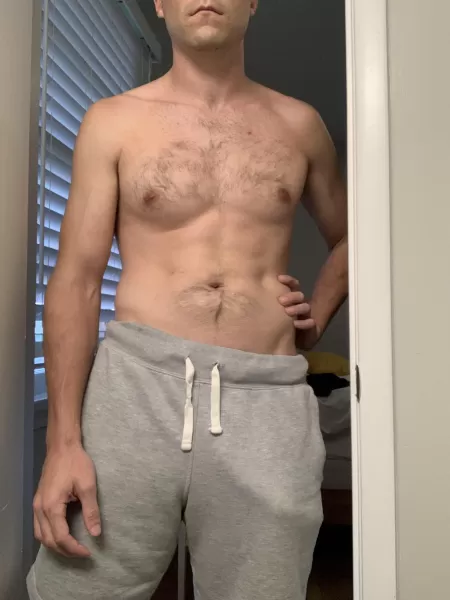 Who likes grey sweats? Who likes grey sweats?