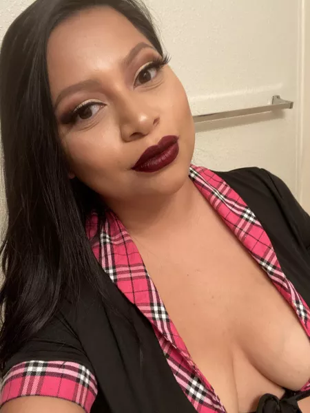 Who likes Latinas? ๐ Who likes Latinas? ๐