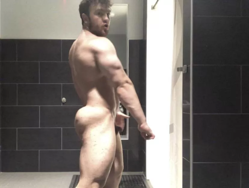 Who likes muscle asses? Who likes muscle asses?
