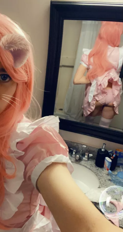 Who likes my sissy ass? Who likes my sissy ass?