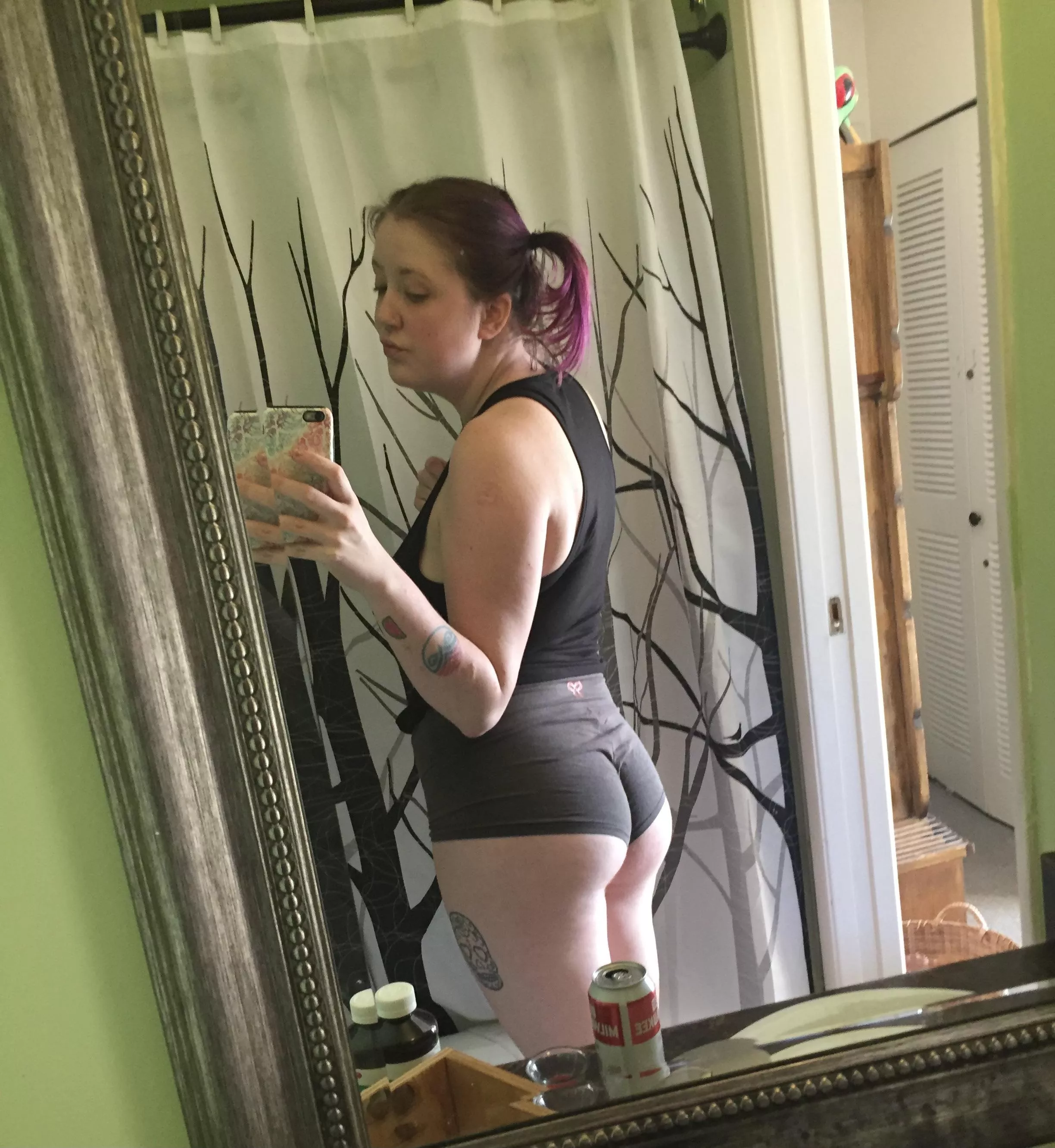Who likes short shorts? We like short shorts! Who likes short shorts? We like short shorts!