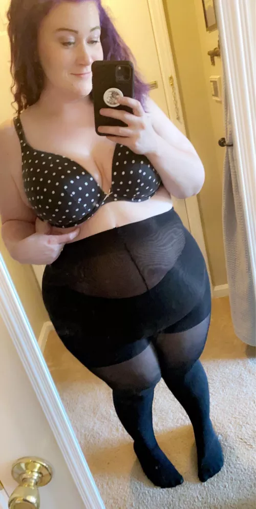 Who likes stockings? I need someone to rip them open Who likes stockings? I need someone to rip them open