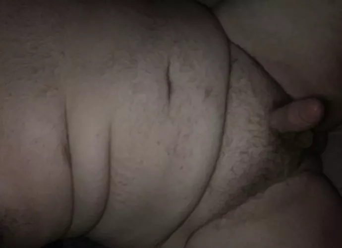 Who likes submissive fat boys? 😳