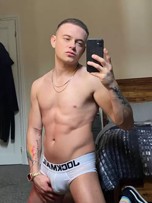 Who loves a pair of briefs ? 😜