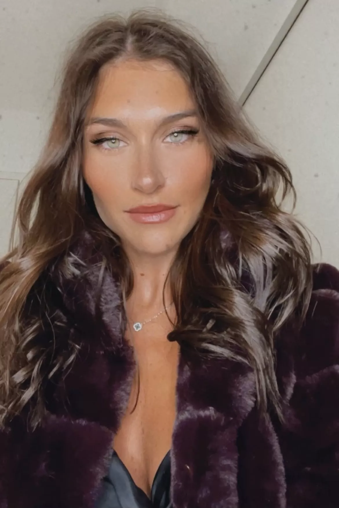 who loves a sel(f)ie? who loves a sel(f)ie?