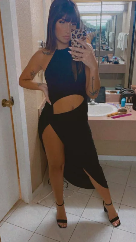 Who loves tatted latinas? 😏