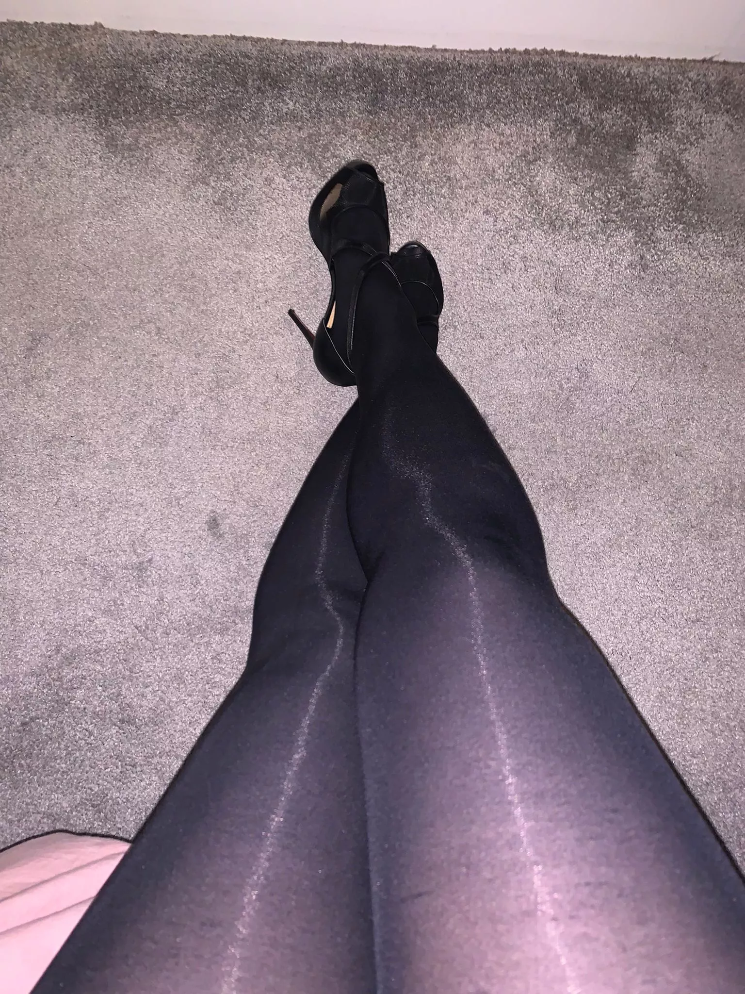 Who loves the shine on dark opaques?! Who loves the shine on dark opaques?!