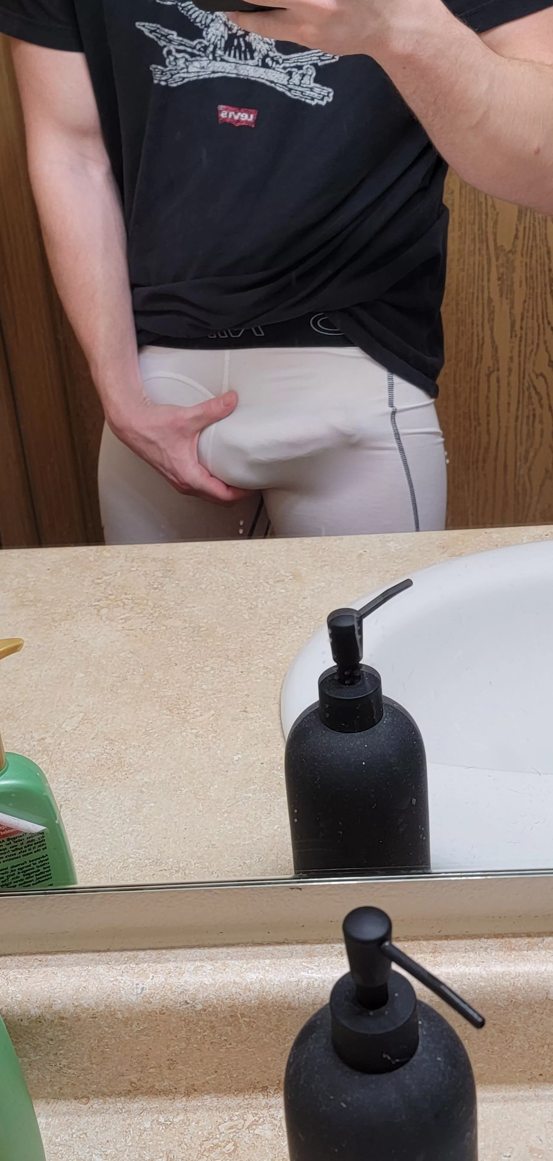 Who loves thick cocks?