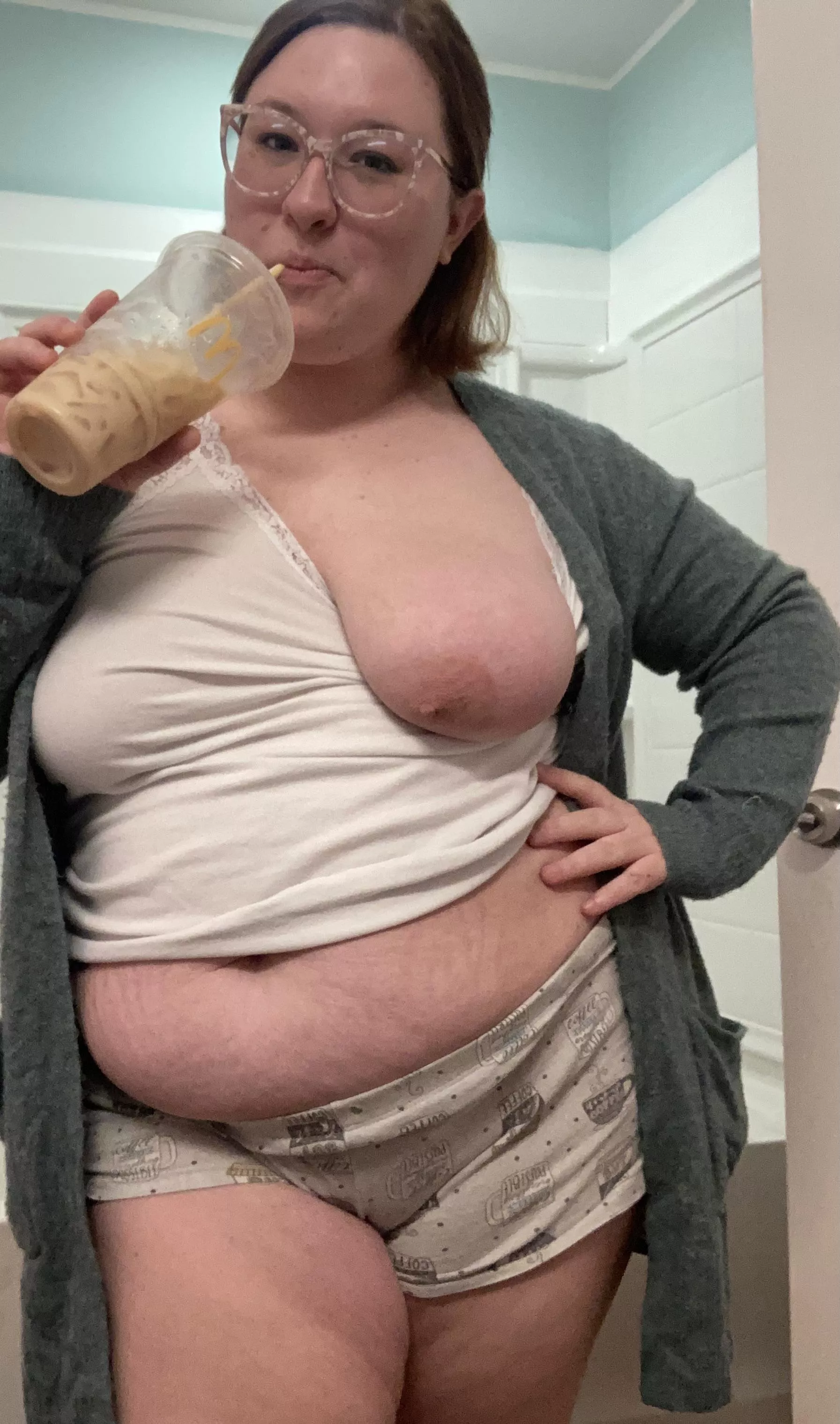 Who needs coffee this morning? 🙋‍♀️