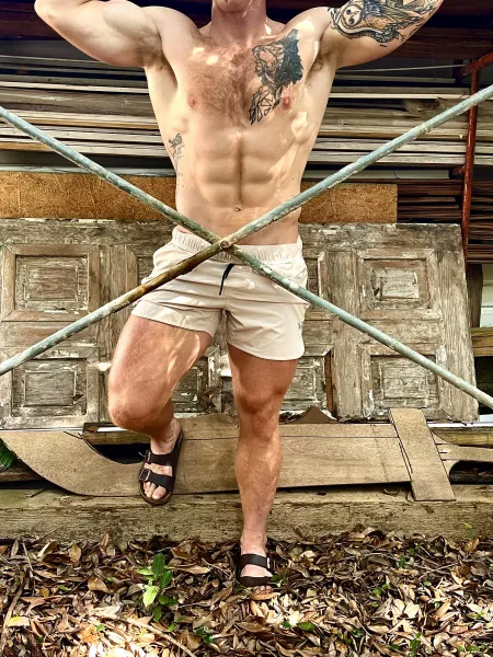 Who says jocks can’t wear Birkenstocks? 🤷♂️