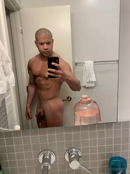 Who thinks Iโm cute