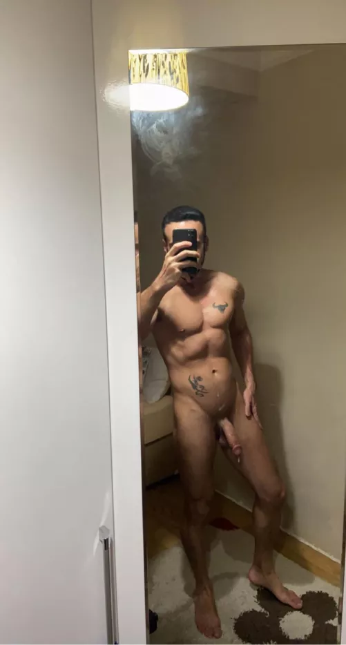 Who wanna come closer😈