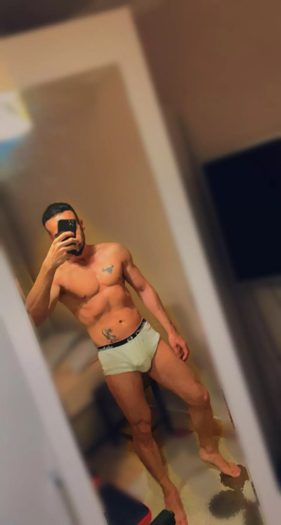 Who wanna come closer😈 Who wanna come closer😈