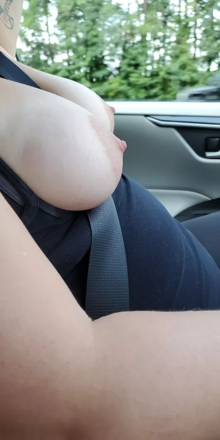 Who want to go for a ride 😏