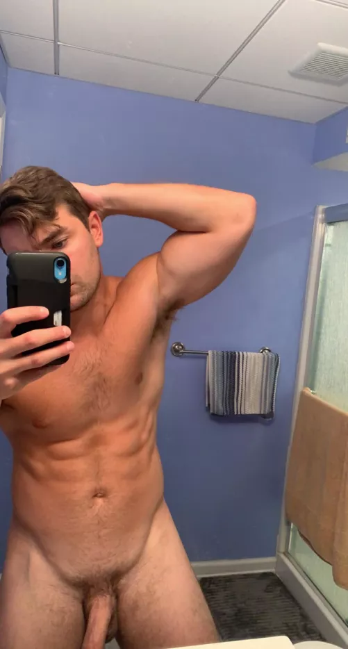 Who wants a good workout with me? Who wants a good workout with me?